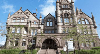 20 International Entrance Scholarships at University of Victoria in Canada, 2018